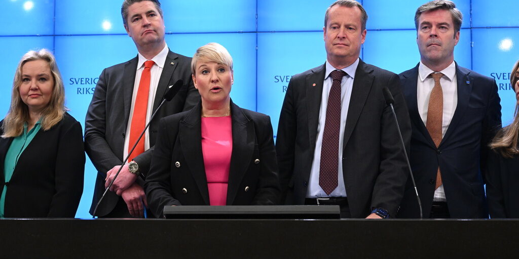 Riksdagspartierna är överens om att ta fram ett förslag på en ”gas” i pensionssystemet. Den innebär att pensionerna ska höjas i goda tider.