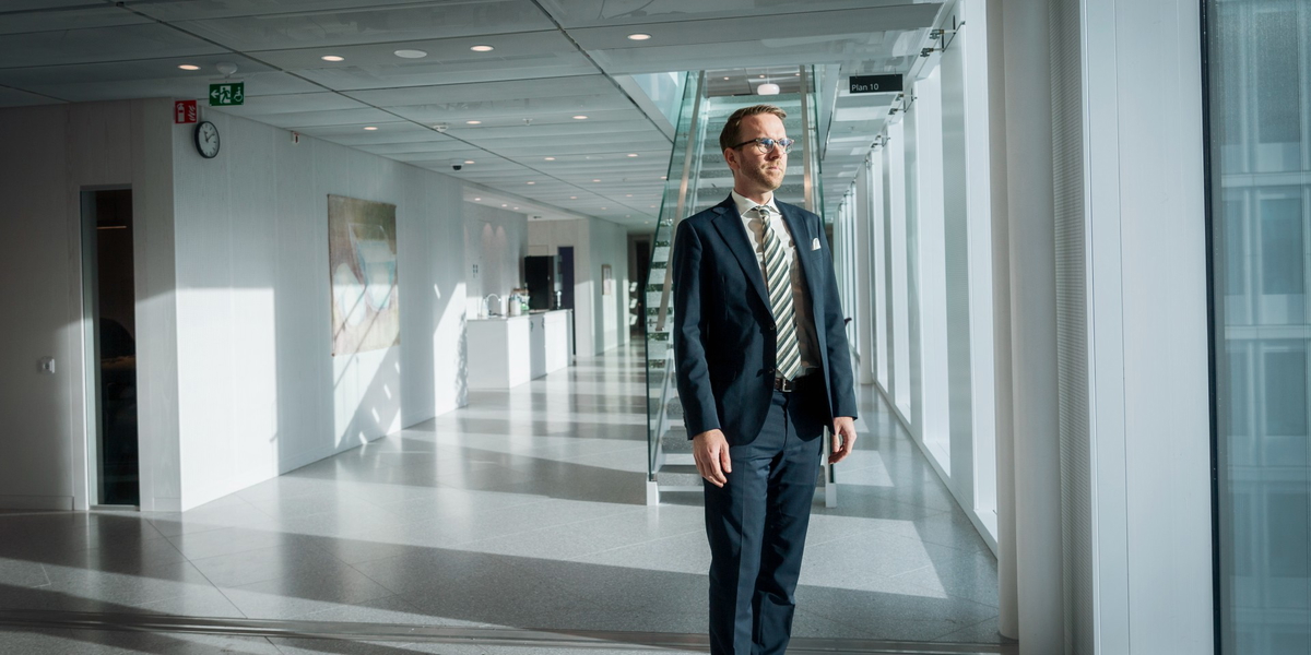 Här avslöjar SVT ministrarnas felaktiga meriter