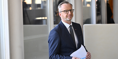 Mikael Damberg