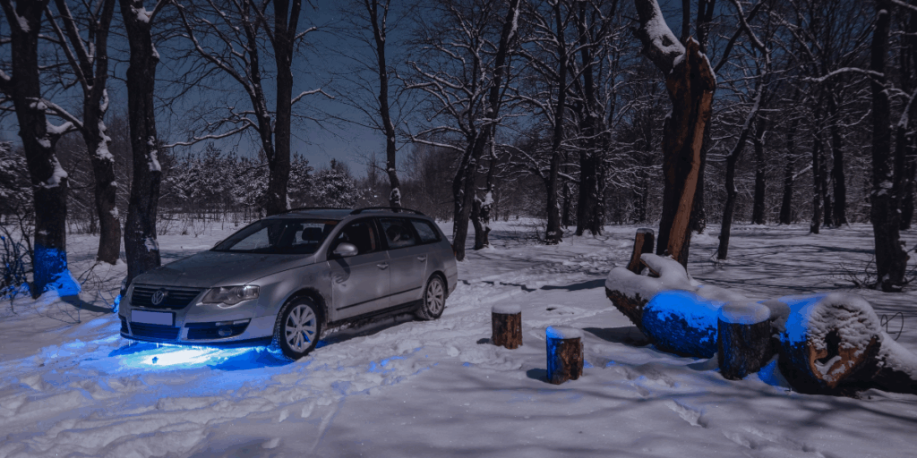 Vinter och snö är på antågande och nya däckregler med det. (Foto: Alexander Fastovets Unsplash)