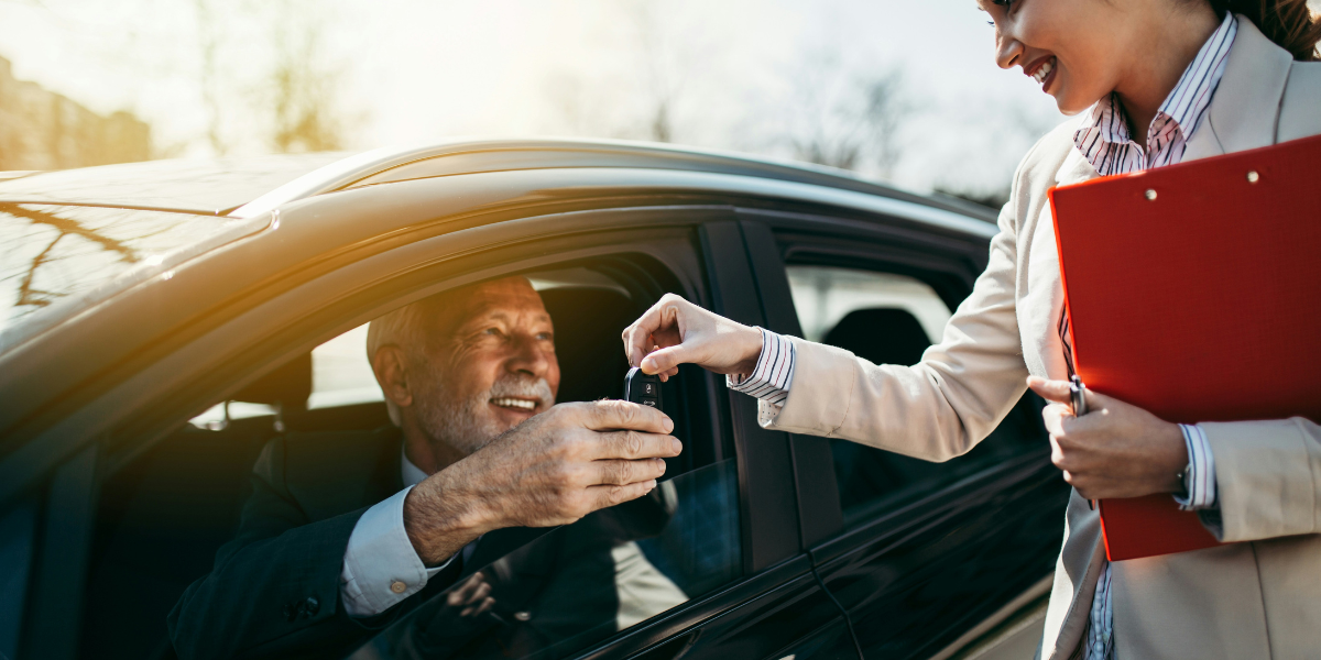 Vill du ha hjälp med att köpa en begagnad bil? Här är en bra lista med tips. (Foto: Getty Images för Unsplash+)