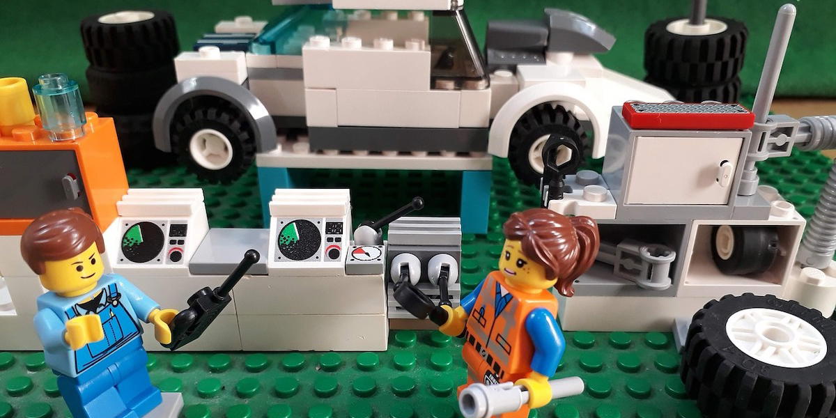 Lego. Lego har blivit mer än leksaker, en del bitar och set har fått samlarvärde och säljs för tusentals kronor.