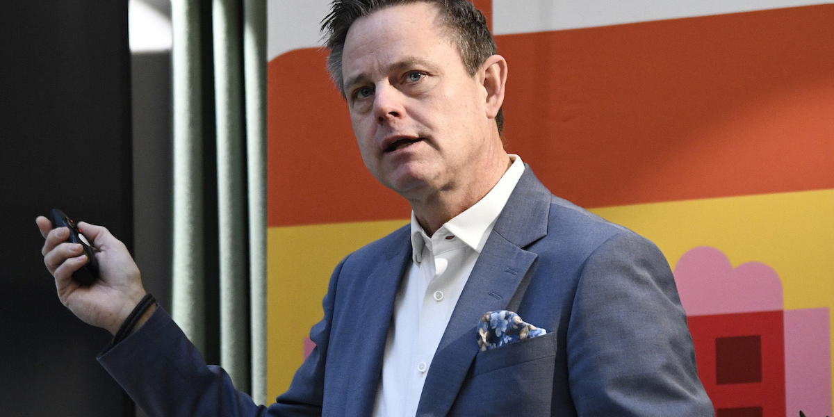 SBAB:s chefsekonom Robert Boije säger att SBAB ligger kvar med sin prognos om utvecklingen för priset på bostäder under 2025