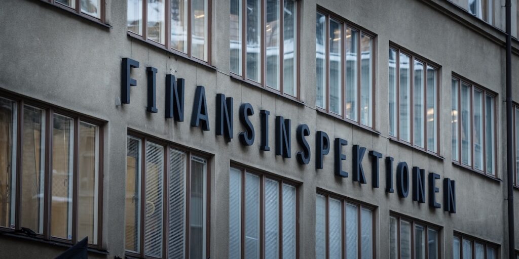 ”FI kontaktar aldrig konsumenter på det sättet”, varnar myndigheten efter nya bluff-sms. (Foto: Anna Tärnhuvud SVD / TT)