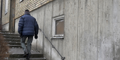 Arkivbild. När befolkningen krymper tvingas kommuner att riva bostäder som blivit för dyra att renovera.