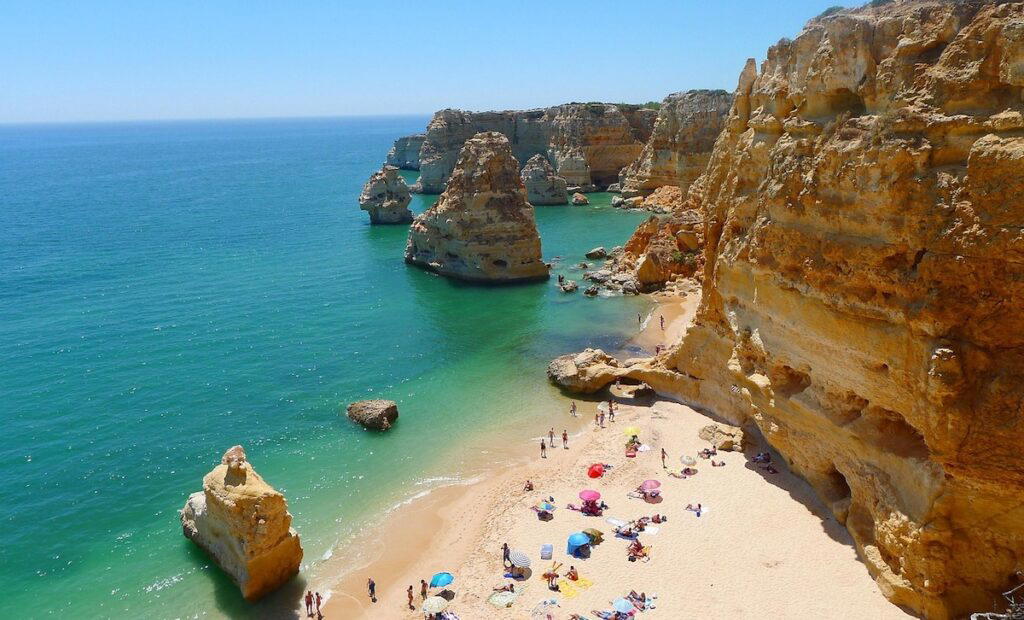 Algarvekusten i Portugal.