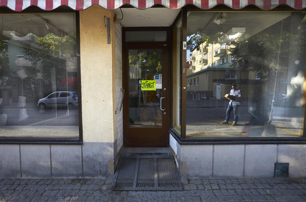 Antalet butiker i både små- och storstäder minskar. Arkivbild.