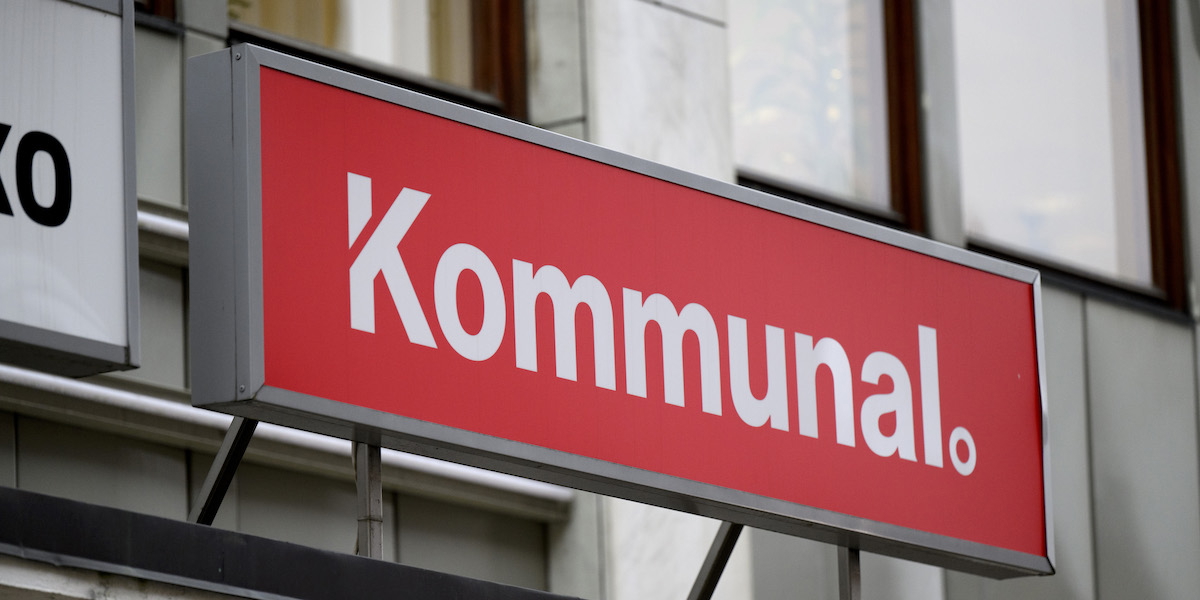 Skylt utanför Kommunals kontor på Hagagatan 2 i Stockholm. En ny rapport visar att det svenska pensionssystemet inte klarar sitt uppdrag, många medlemmar i fackförbundet Kommunal får inte en pension som det går att leva på, trots ett helt yrkesliv i samhällsbärande yrken