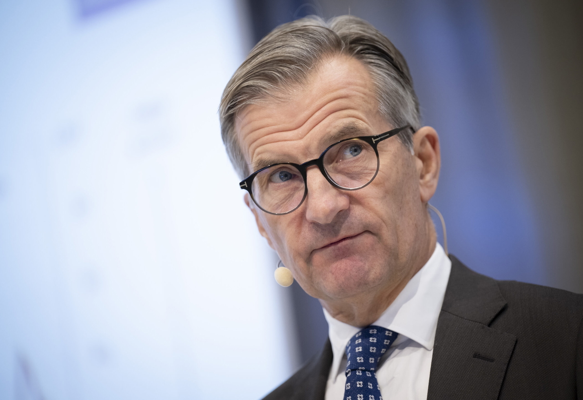 Riksbankschef Erik Thedéen och hans direktion antas höja styrräntan både 2025 och 2026, enligt en färsk prognos från Danske Bank. Arkivbild.
