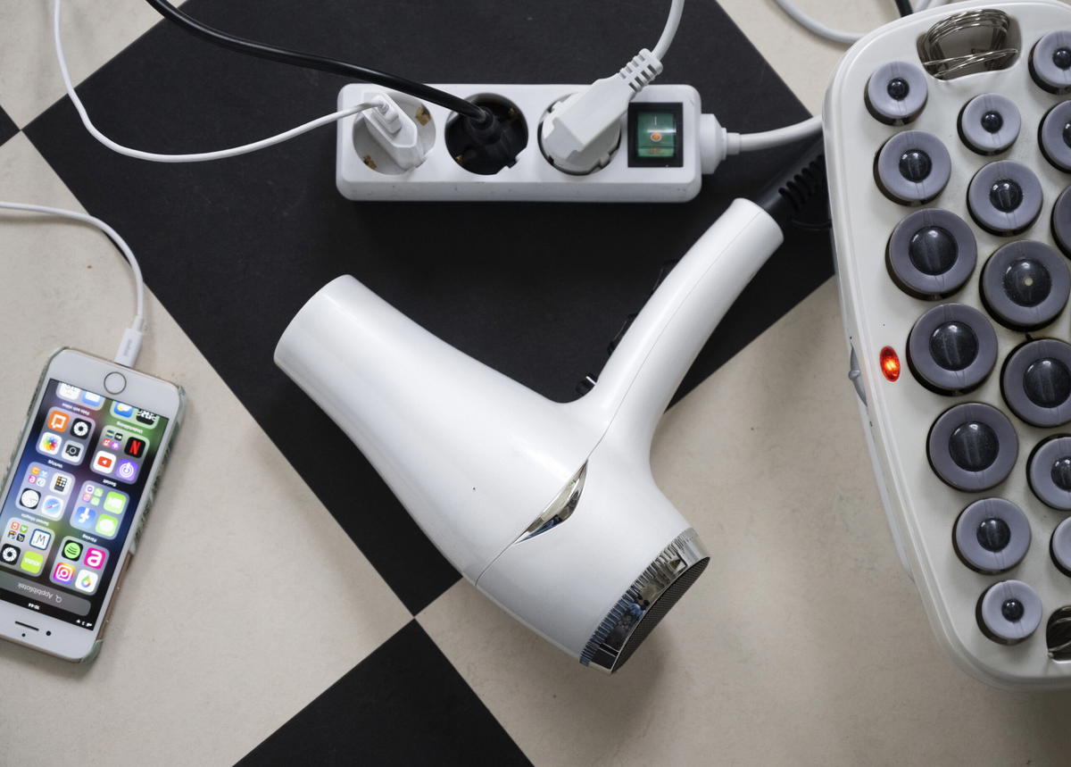 Elsäkerhetsverket tipsar om att handla elprodukter från etablerade och välkända aktörer. Framför allt är det viktigt för att kunna kontakta en ansvarig vid eventuella brister. Arkivbild. 