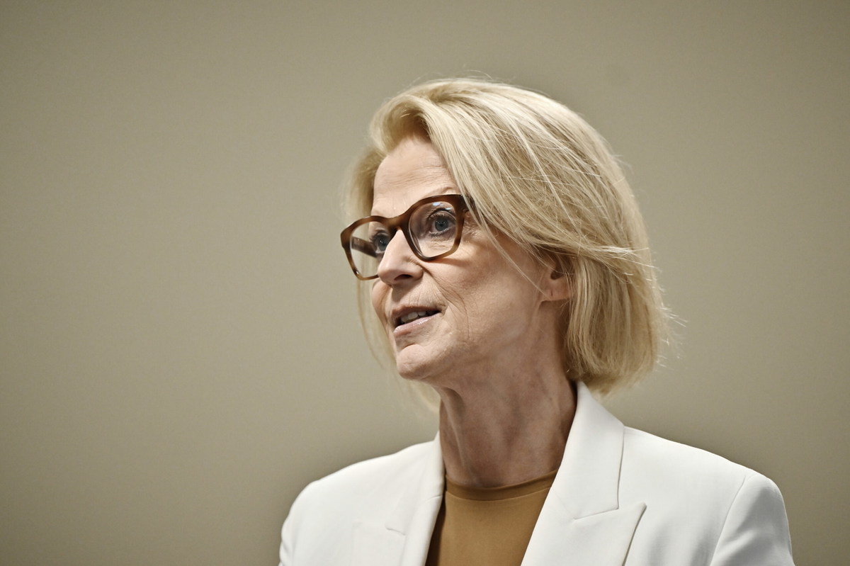 Finansminister Elisabeth Svantesson (M) presenterar ny ekonomisk prognos. Arkivbild.