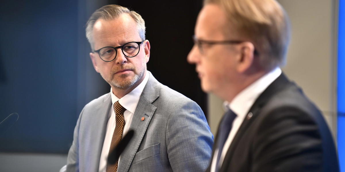 Pressträff med Mikael Damberg (S), ekonomisk-politisk talesperson, och Fredrik Olovsson (S), energipolitisk talesperson. Arkivbild.