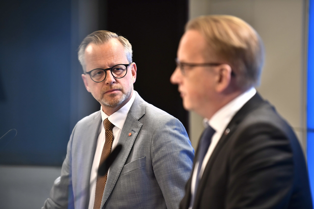 Pressträff med Mikael Damberg (S), ekonomisk-politisk talesperson, och Fredrik Olovsson (S), energipolitisk talesperson. Arkivbild.