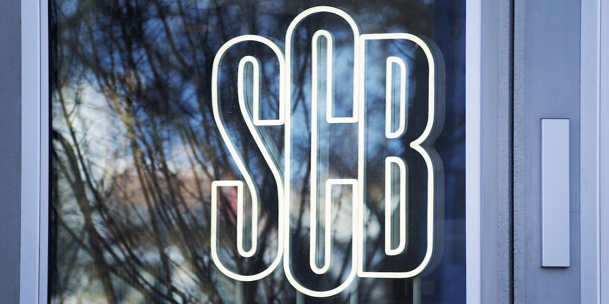 Statistiska Centralbyråns huvudkontor i Solna Strand. Preliminära siffror från SCB visar att inflationen sjönk mer än väntat i november.