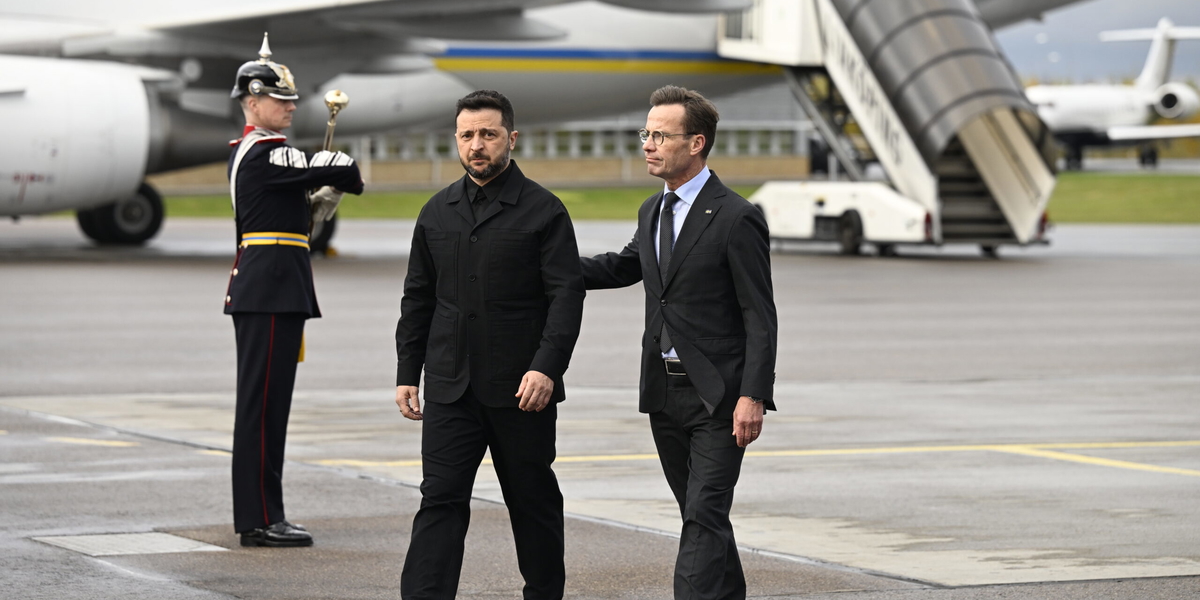 Ulf Kristersson (M) och Ukrainas president Volodymyr Zelenskyj i Linköping i slutet av oktober.