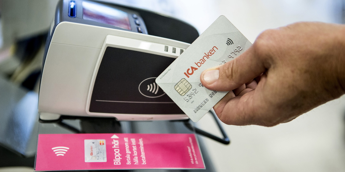 Kreditgivning av matbjässarna Ica och Coop granskas av FI. Arkivbild