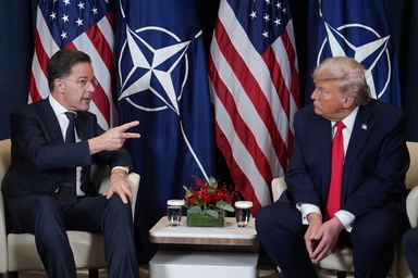 NAtos generalsekreterare Mark Rutte och USA:s president Donald Trump under Världsekonomiskt forum i schweiziska Davos.