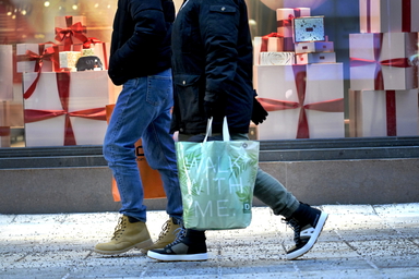 Ökad fart på konsumtionen. Arkivbild.