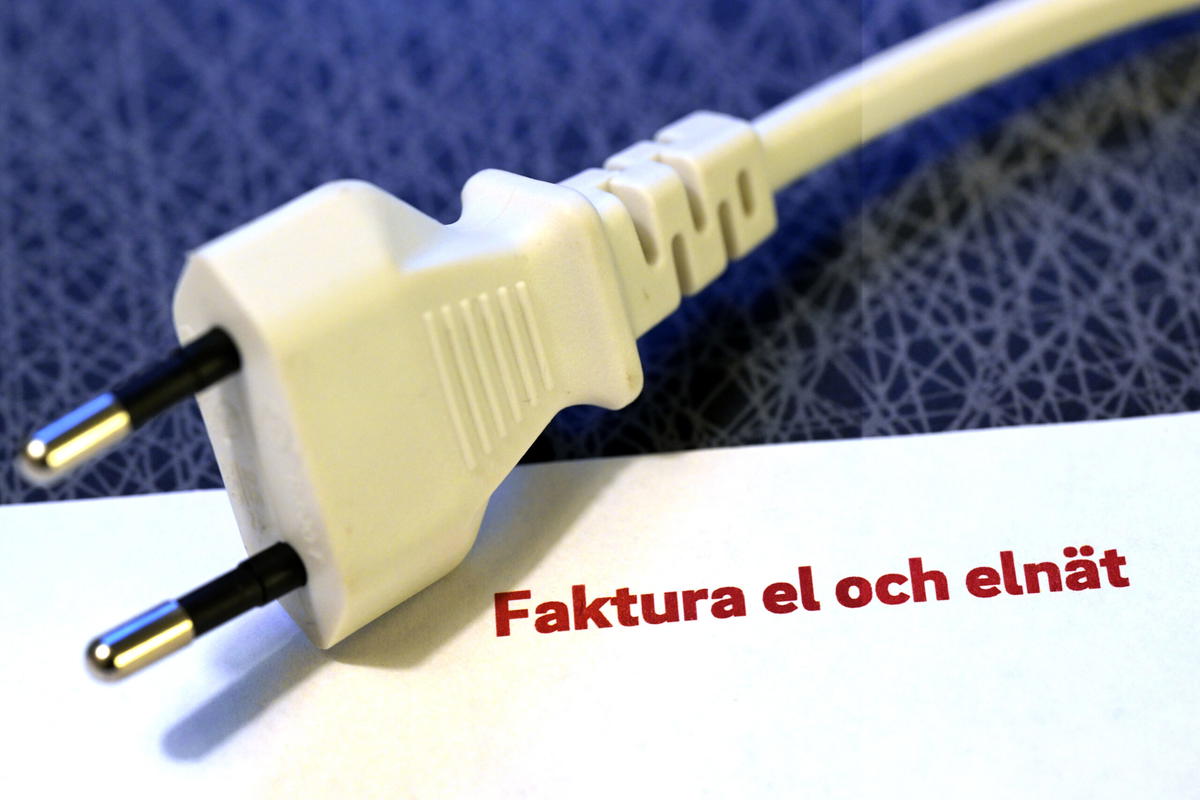 Elpriset är högt, men det är långt kvar innan någon statlig hjälp kickar in. Arkivbild.