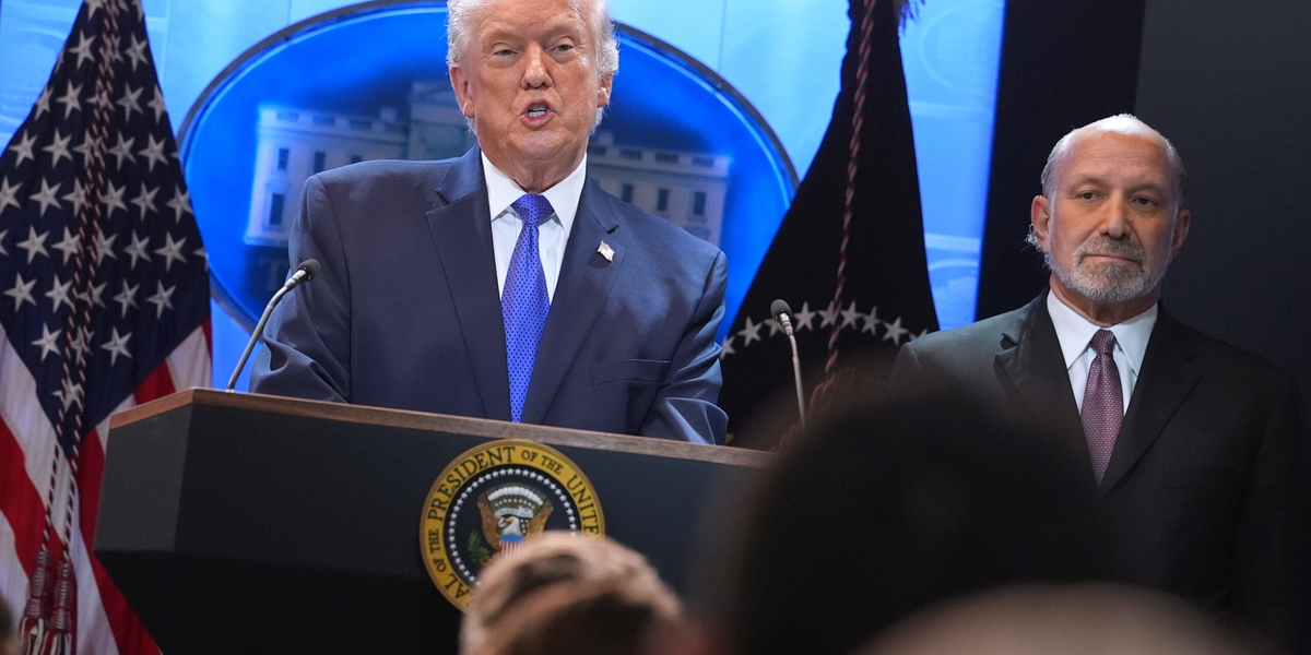 President Donald Trump under en presskonferens på fredagen.