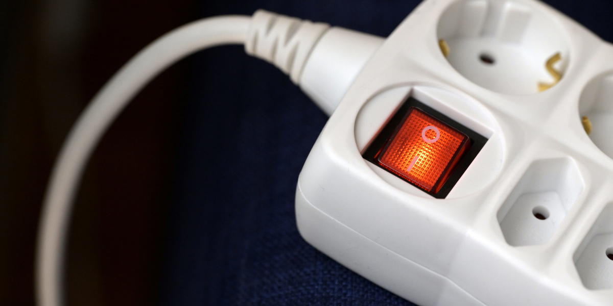 Från 1 januari 2027 är det lag på att alla ska debitera effektavgift. 