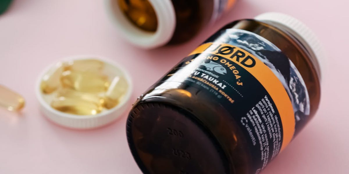 Kapslar med omega-3. En forskare som forskar mycket om omega-3 menar att kosttillskott med dessa fettsyror inte har någon effekt på att förebygga exempelvis hjärt- och kärlsjukdom.