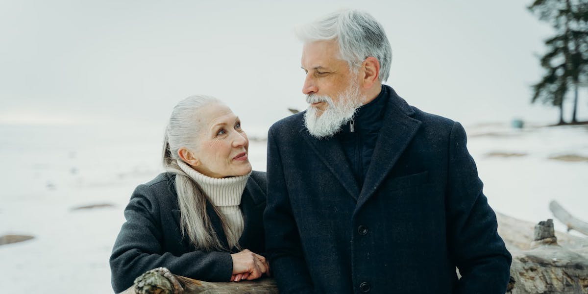 En kvinna och en man. Ingen av Sveriges 290 kommuner är ekonomiskt jämställd mellan kvinnor och män