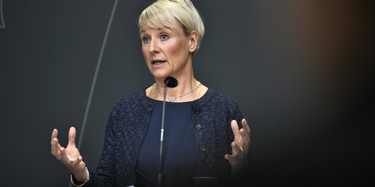 Äldre- och socialförsäkringsminister Anna Tenje (M), hon väckte under pandemin liv i frågan om kommunala läkare, nu föreslår regeringen att kommuner ska få anställa läkare i den hälso- och sjukvårdsverksamhet kommunerna ansvarar för.