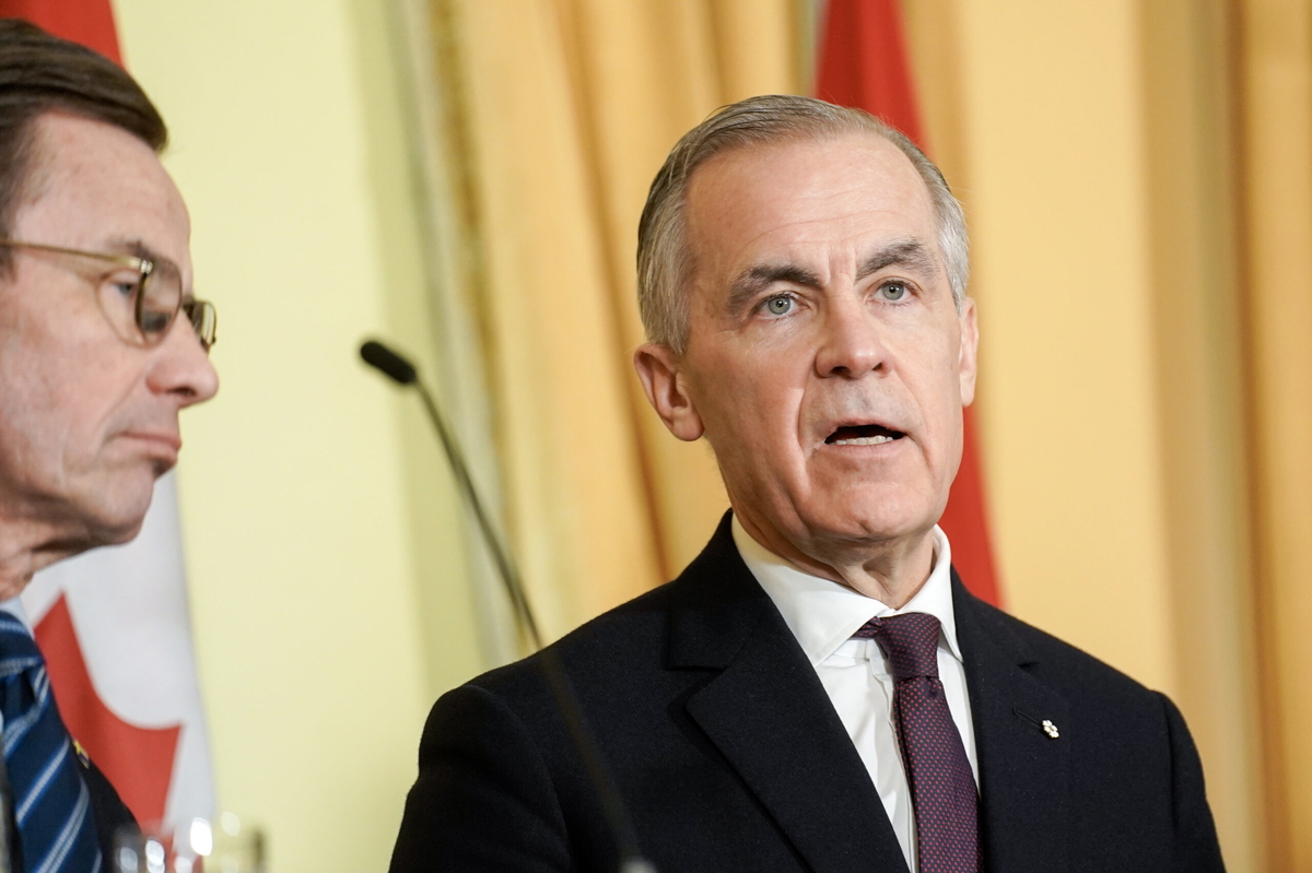 Ulf Kristersson och Mark Carney på den gemensamma presskonferensen i Oslo.