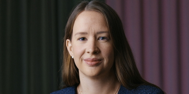 SBAB:s privat- och boendeekonom Linda Hasselvik, hon tycker att pensionärernas råd till yngre generationer är helt rätt.