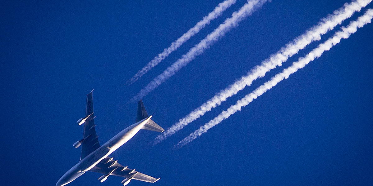 SAS-ägaren Air France-KLM har räknat på kostnadssmällen för dyrare flygbränsle i år. Arkivbild