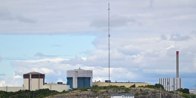 Bua hamn med Ringhals kärnkraftverk i Varberg i bakgrunden. Arkivbild.