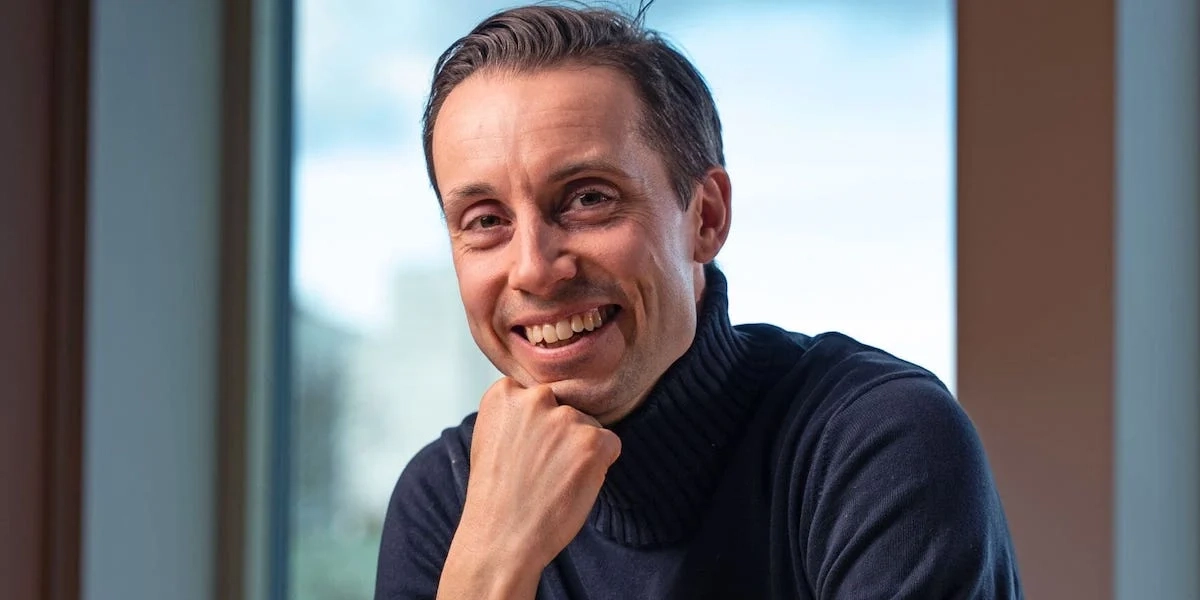 Patrick Siegbahn, vd och ansvarig utgivare för Småspararguiden, han ger råd om hur par kan tänka kring pension om den ena i relationen tjänar mer än den andra.