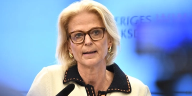 Finansminister Elisabeth Svantesson (M), enligt henne är sänkt skatt för alla som jobbar och har jobbat Moderaternas största vallöfte
