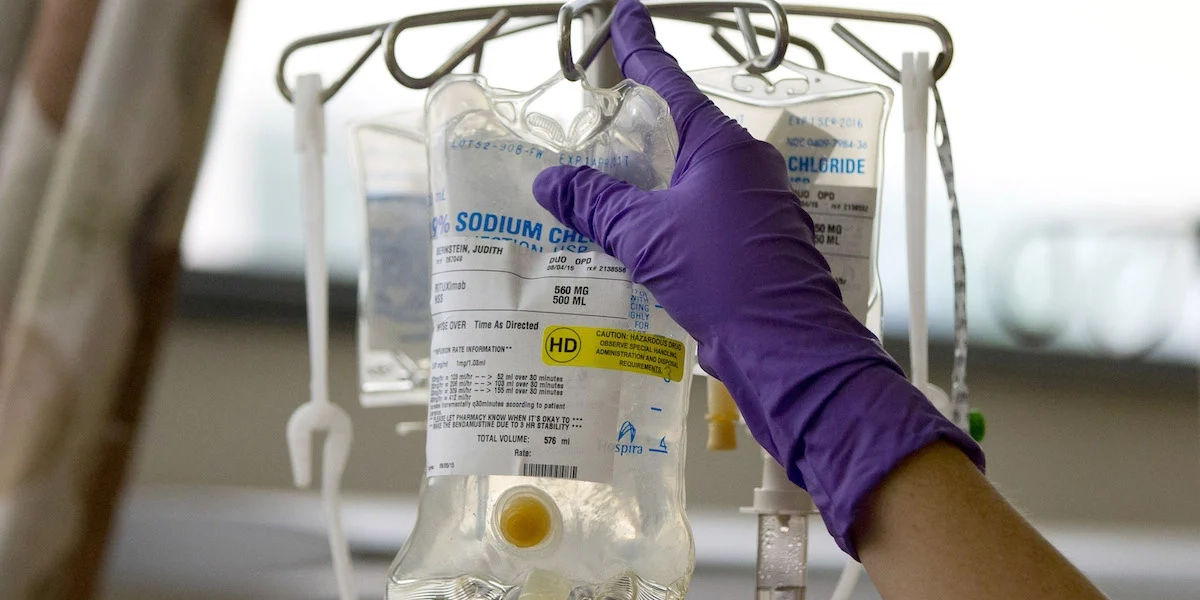 Cellgifter. Ett nytt läkemedel har i en studie gett patienter bukspottkörtelcancer dubbelt så lång överlevnad som cellgiftsbehandling, och färre biverkningar.