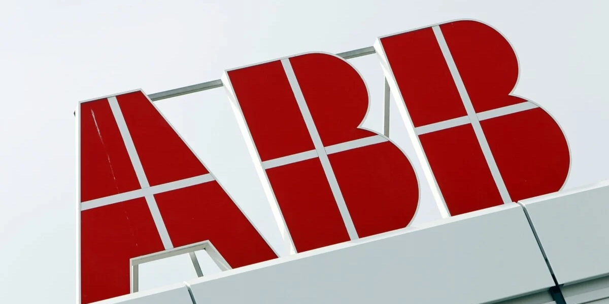 Kvartalsrapport från svensk-schweiziska ABB. Arkivbild