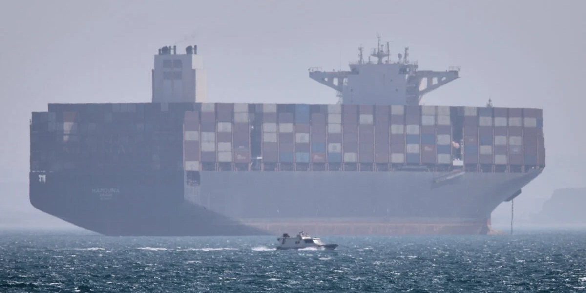Trafiken genom Hormuzsundet skakas åter av strider mellan USA och Iran. Arkivbild.