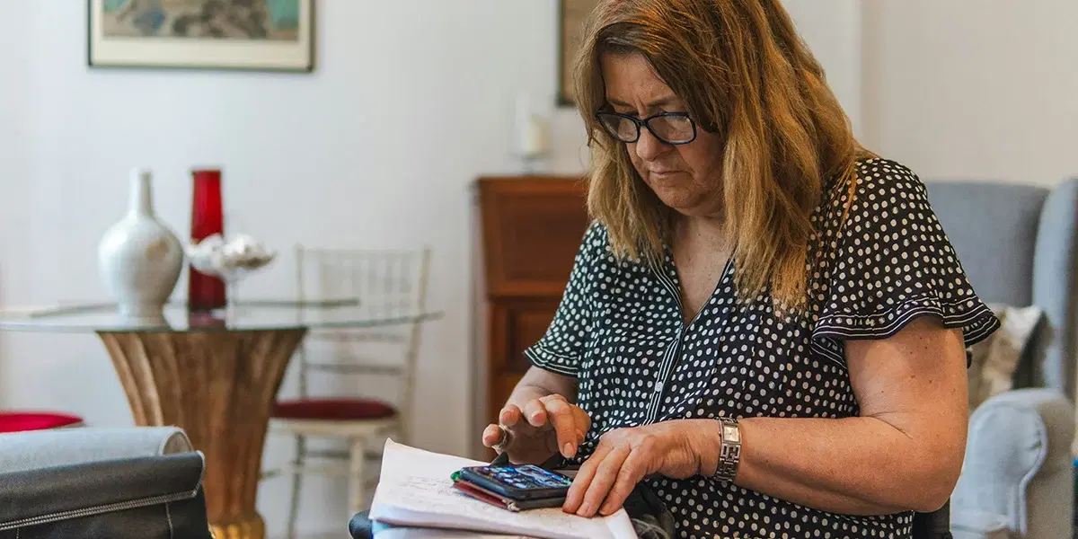 ekonomiskt våld fullmakt