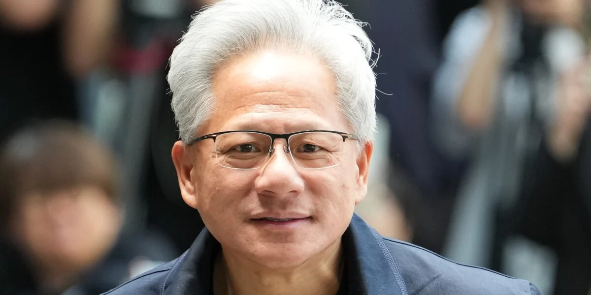 Chipbjässen Nvidia, med grundaren och vd:n Jensen Huang, siktar på återköp av aktier för flera biljoner. Arkivbild