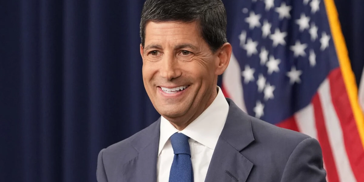 Fed-chefen Kevin Warsh vid en presskonferens i juli tidigare i år.