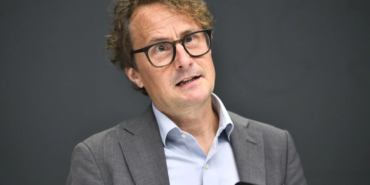 Konjunkturbarometer från KI, med generaldirektör Albin Kainelainen. Arkivbild