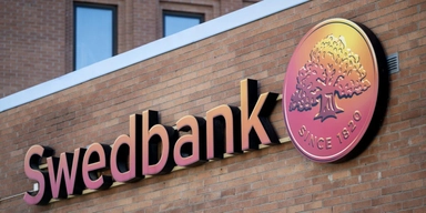 Swedbank höjer räntorna på bundna bolån. Arkivbild.