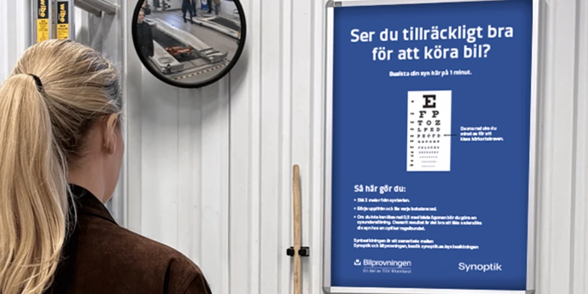 Under höstmörkret ställs extra höga krav på synen i trafiken. Nu erbjuds bilister gratis syntester på Bilprovningen. (Foto: Bilprovningen)