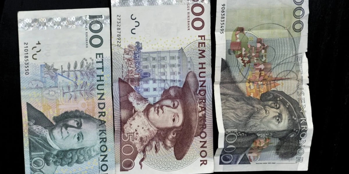 Snart blir det för sent att lösa in gamla ogiltiga sedlar. Arkivbild. 