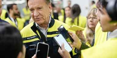 Volvo Cars, med avgående vd Håkan Samuelsson (bilden), presenterar kvartalsrapport efter en skrotad prognos för 2026 på grund av motvind i Kina. Arkivbild