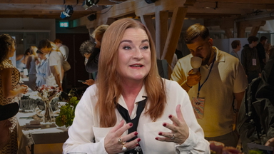 Enligt trendspanaren Hedvig von Mentzer är det i dag nästan omöjligt att inte påverkas av kampanjerna som omger oss fram till jul.